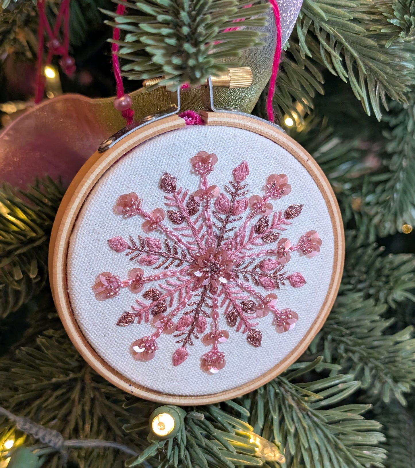 Broderie - flocon floral Rose 🇫🇷