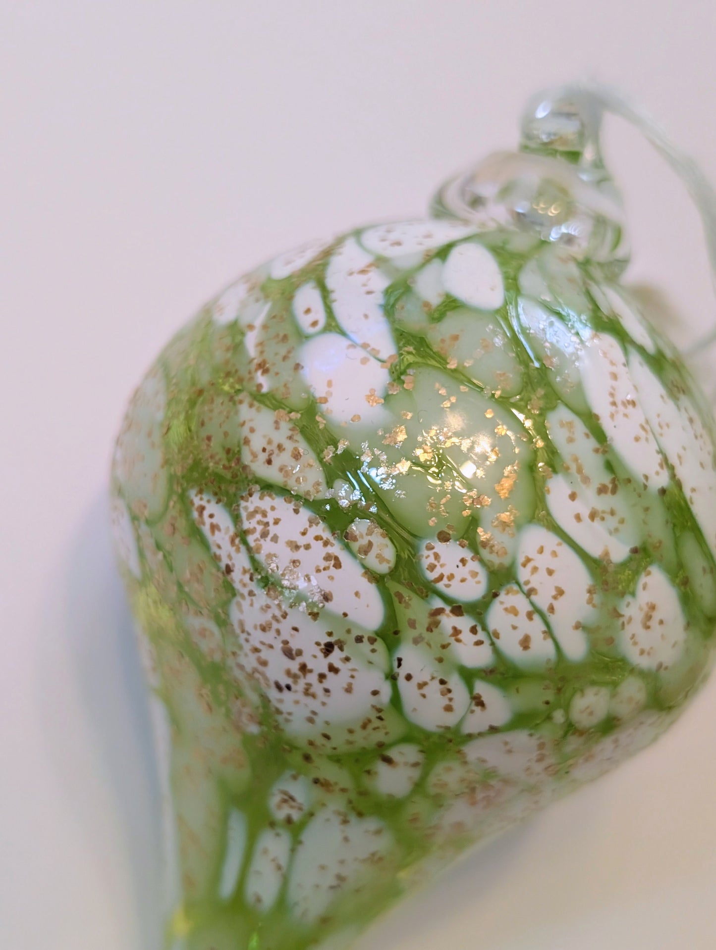 Goutte Tourbillon - Vert tendre & Blanc pailleté Or 🇫🇷