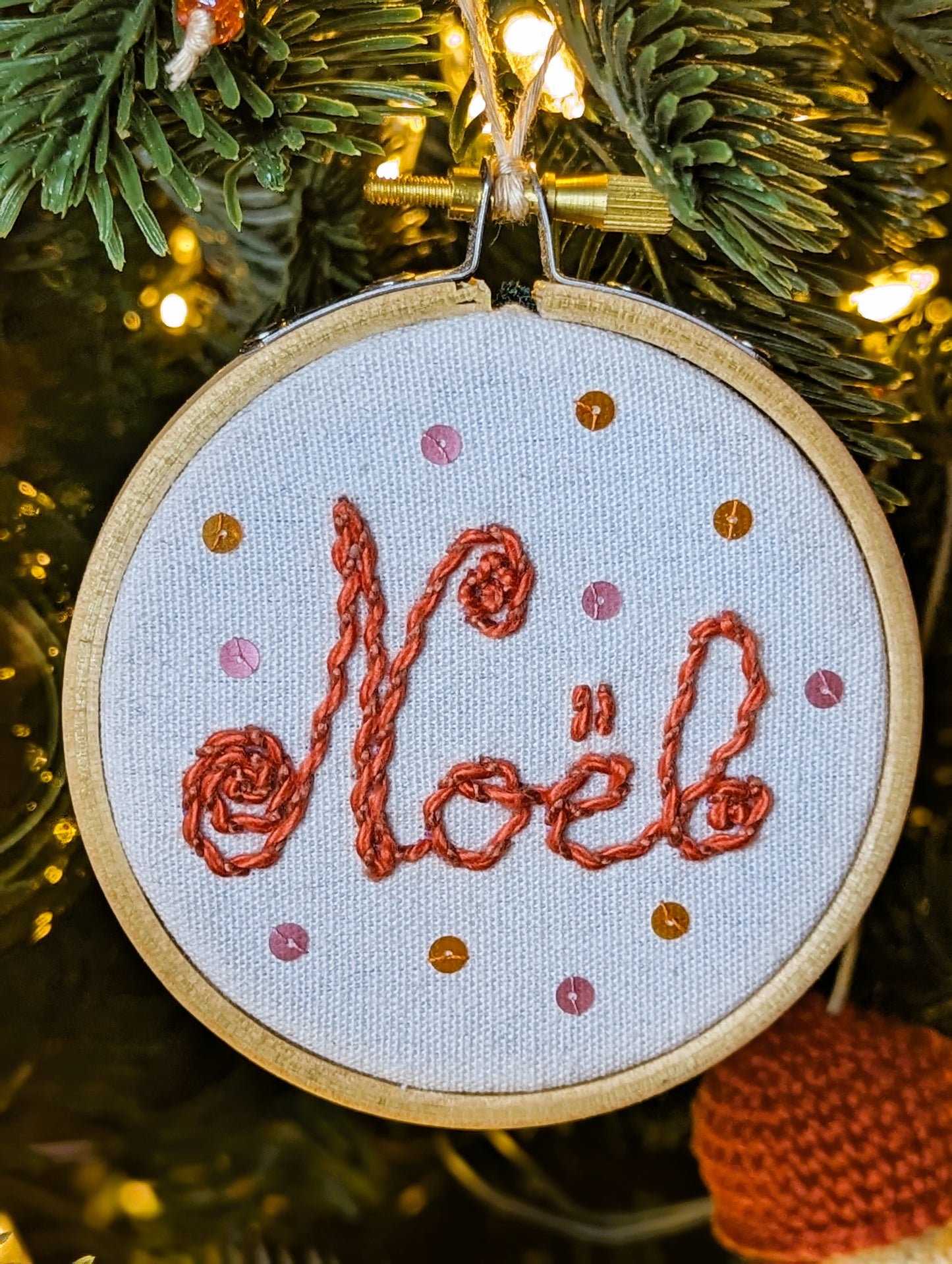 Broderie Noël - Orange 🇫🇷