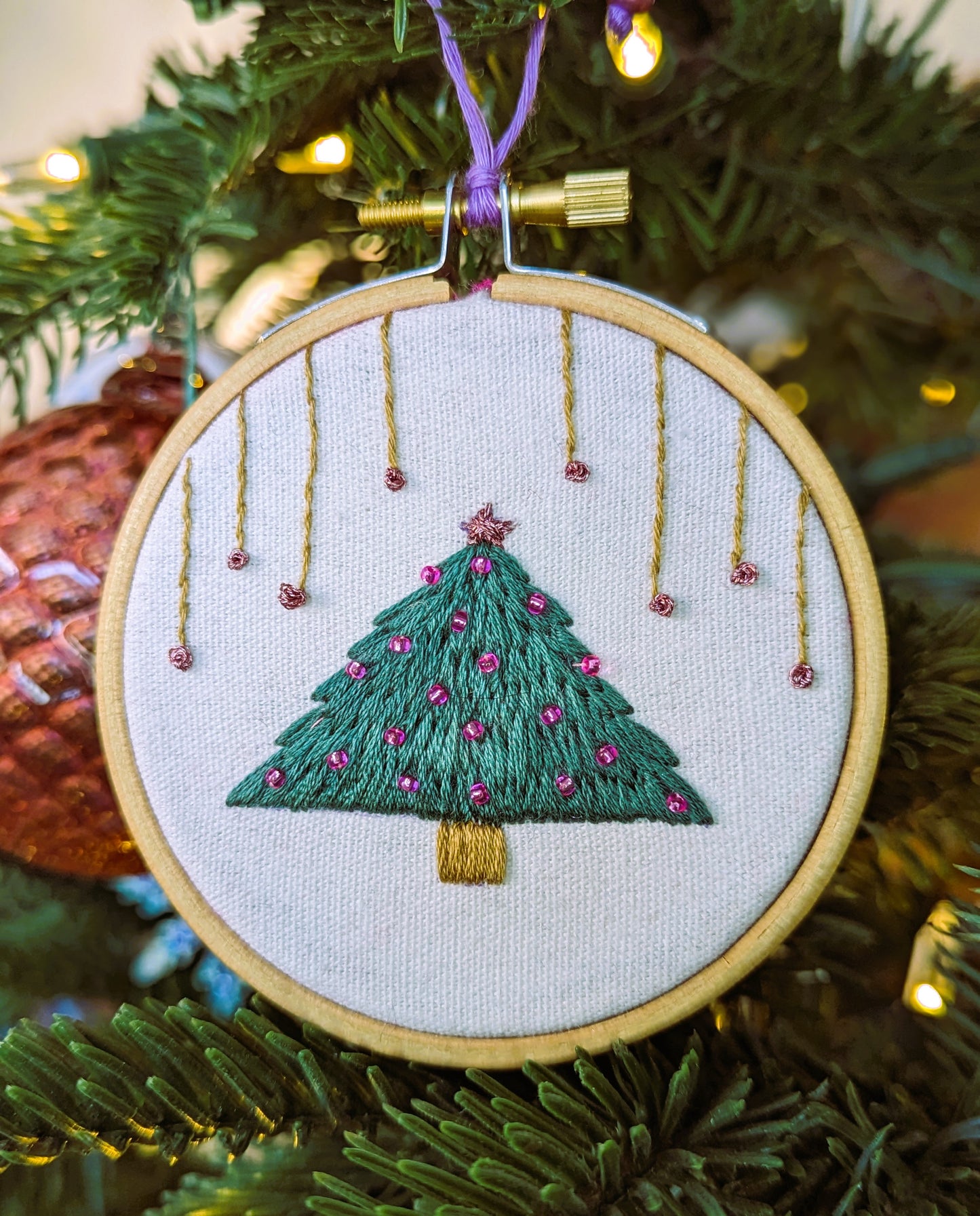 Broderie Sapin - Rose 🇫🇷