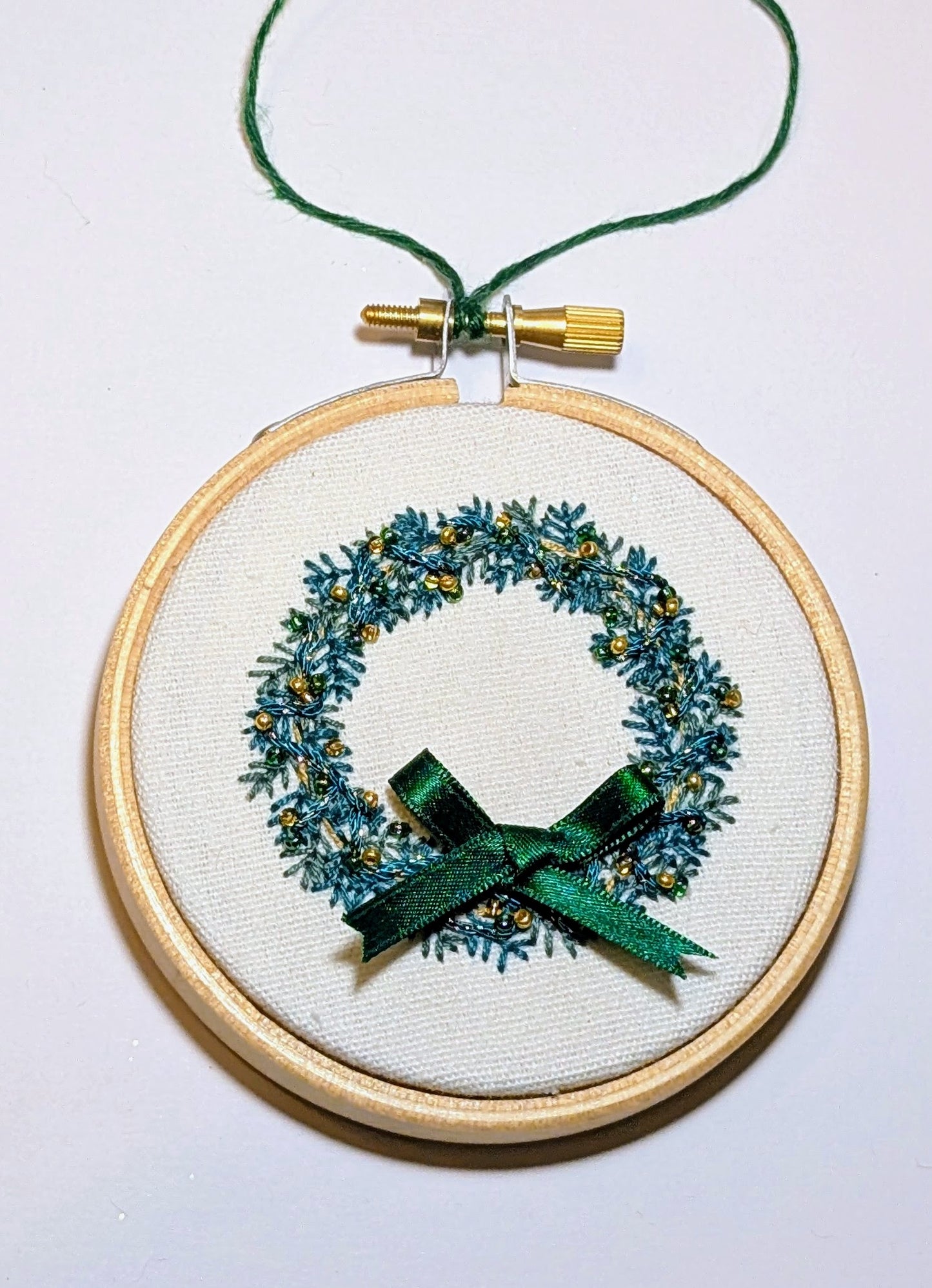 Broderie Couronne - Vert et Or avec guirlande 🇫🇷